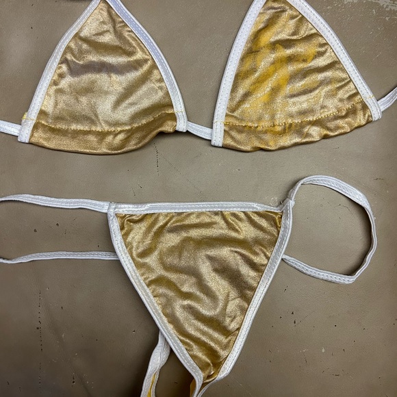 Cloris Murphy Swim New With Defects Sexy Skimpy Exotic Triangle Top